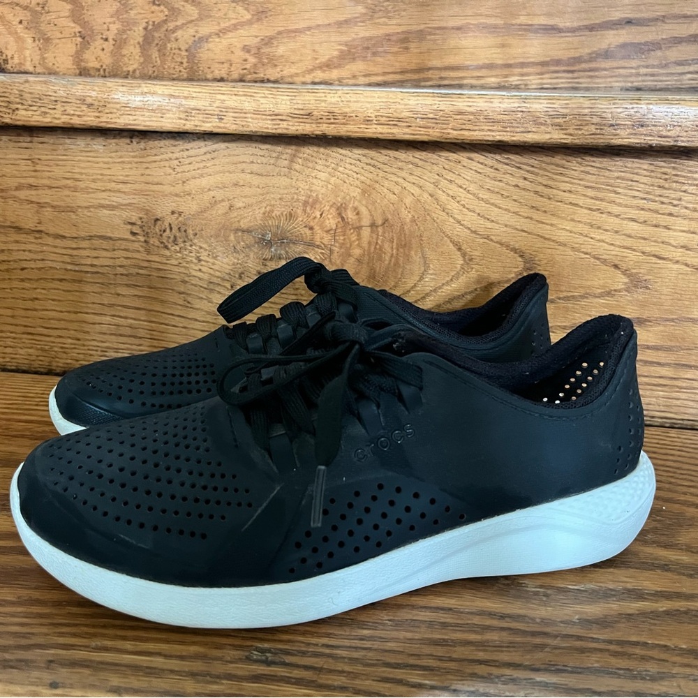 Crocs Perforated Sneaker, Black, Wms Sz 8